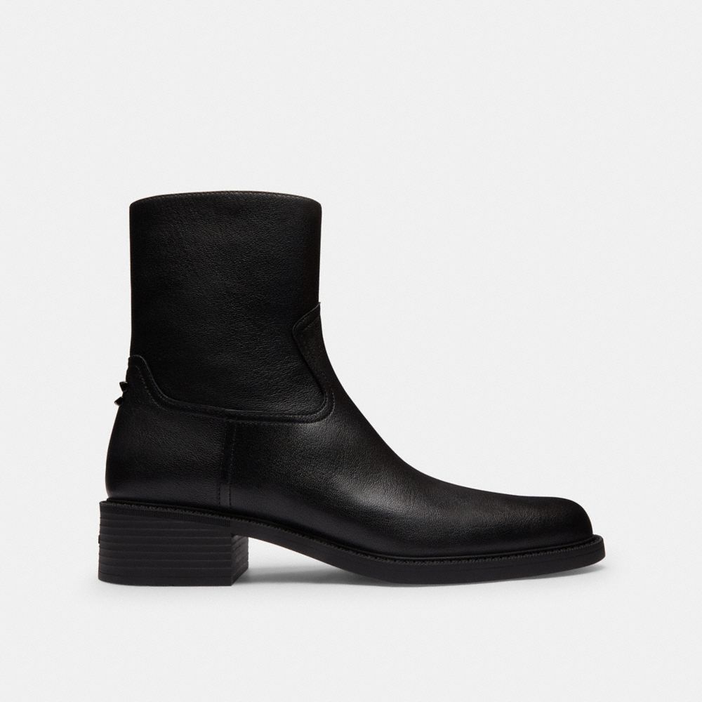 Coach Pointed Toe Bootie — фото 2