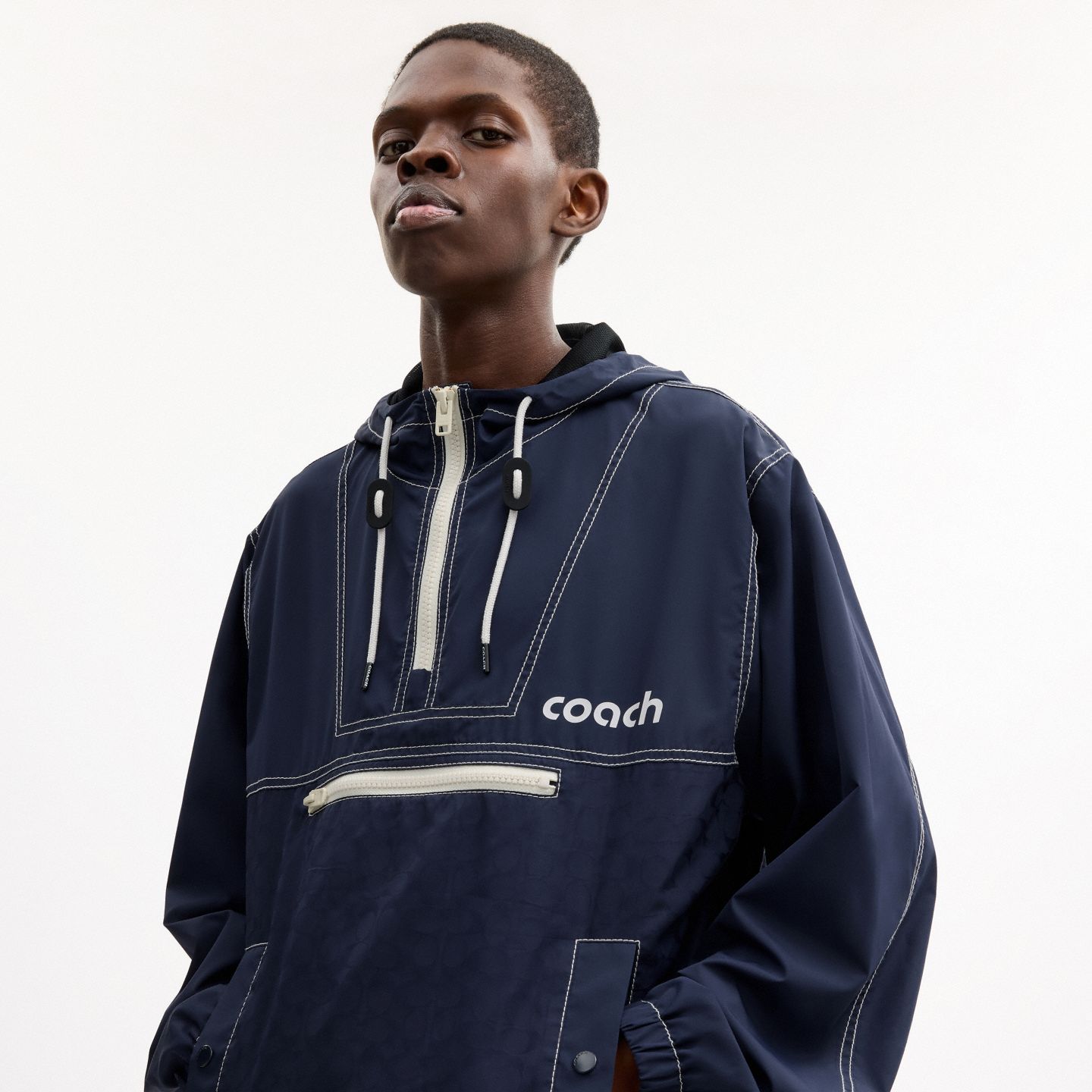 Мужская куртка Coach Half Zip Windbreaker In Recycled Polyester, цвет: Тёмно-синий — фото 4