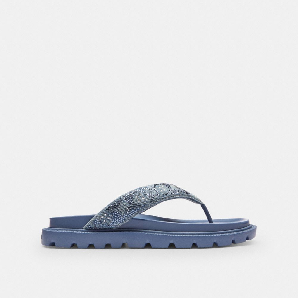 Женские сандалии Coach Brynn Thong Sandal In Crystal Signature Denim — фото 2