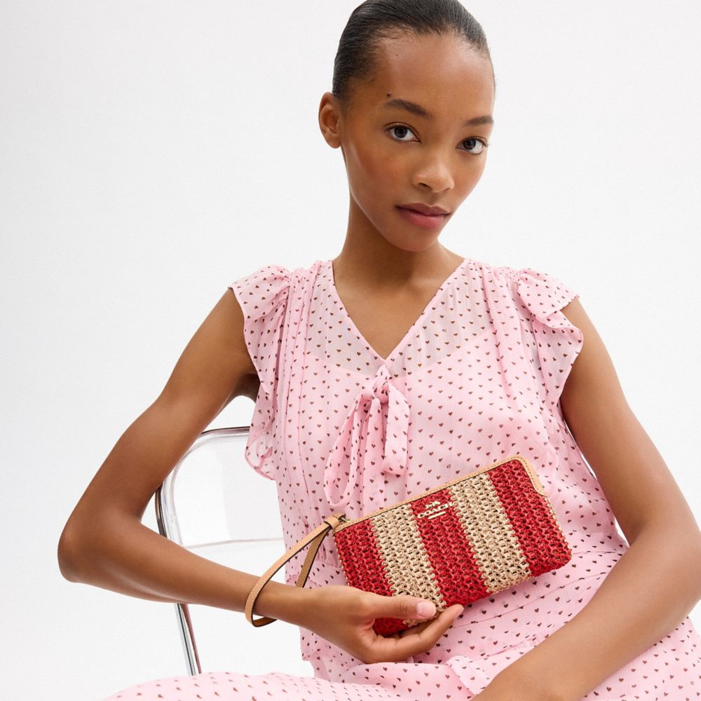 COACH®,Or/Rouge/Marron Orangé,Detail View