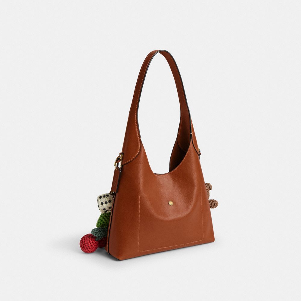 Женские сумки Coach Brooklyn Shoulder 28 With Charms — фото 2