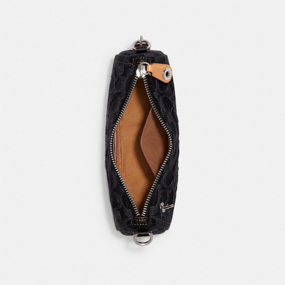 Swinger Bag 20 In Signature Denim
