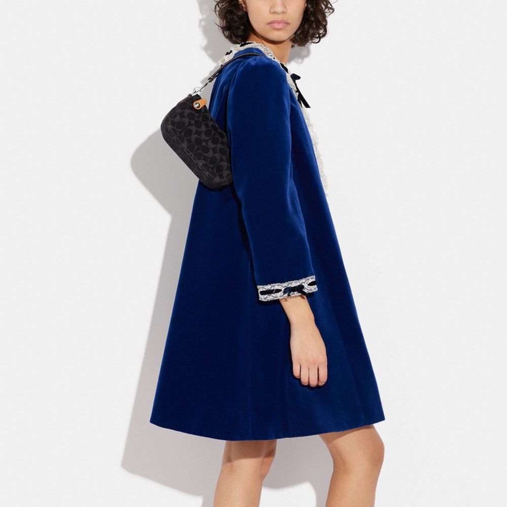 Swinger Bag 20 In Signature Denim