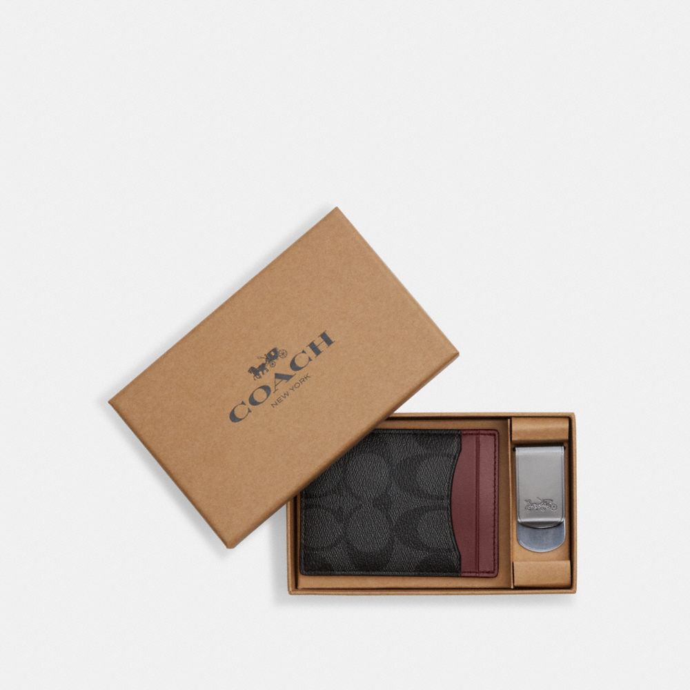 Coach Wallets & Billfolds for Men - Shop Now on FARFETCH