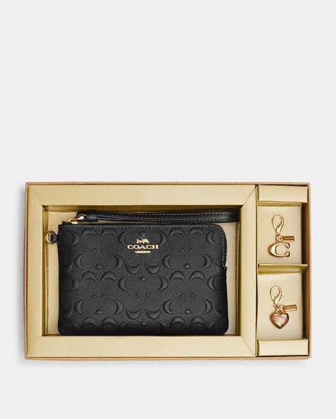 COACH®,BOXED CORNER ZIP WRISTLET IN SIGNATURE LEATHER,Smooth Calf Leather,Gold/Black,Front View