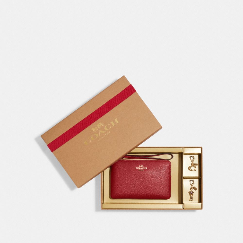 COACH®,BOXED CORNER ZIP WRISTLET,Crossgrain Leather,Mini,Gold/1941 Red,Front View