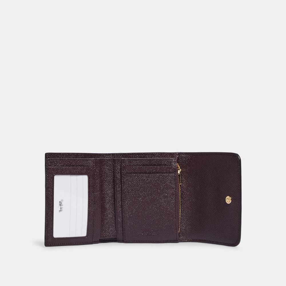 Small trifold wallet in Grained calfskin