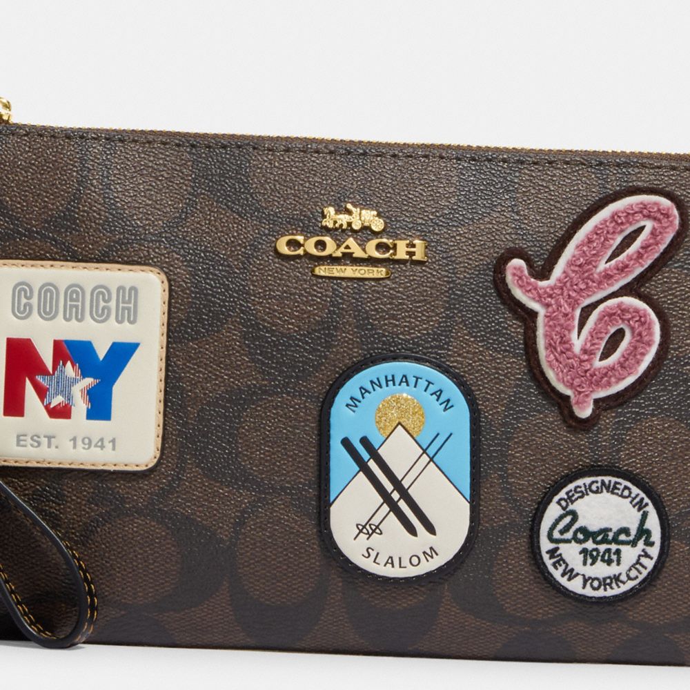 COACH® Outlet  Corner Zip Wristlet In Signature Leather