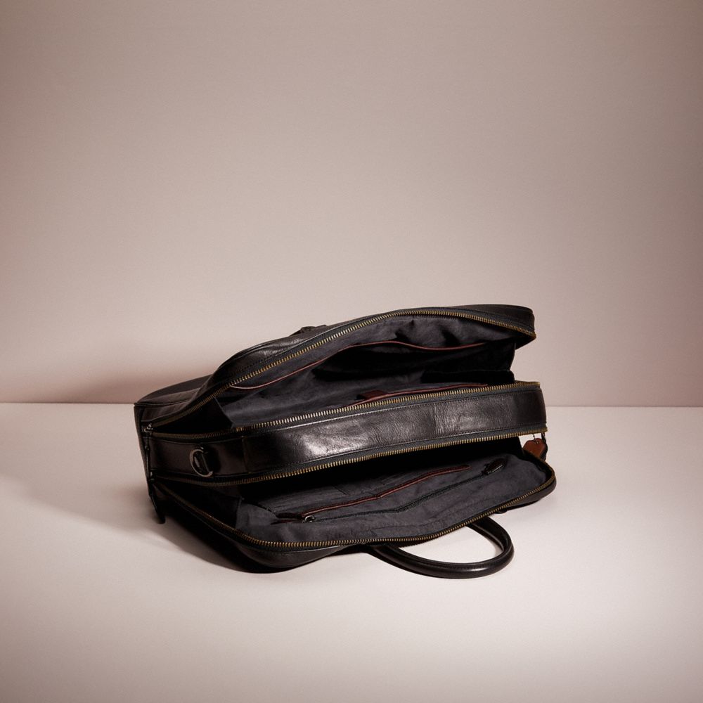 Upcrafted Metropolitan Double Zip Business Case