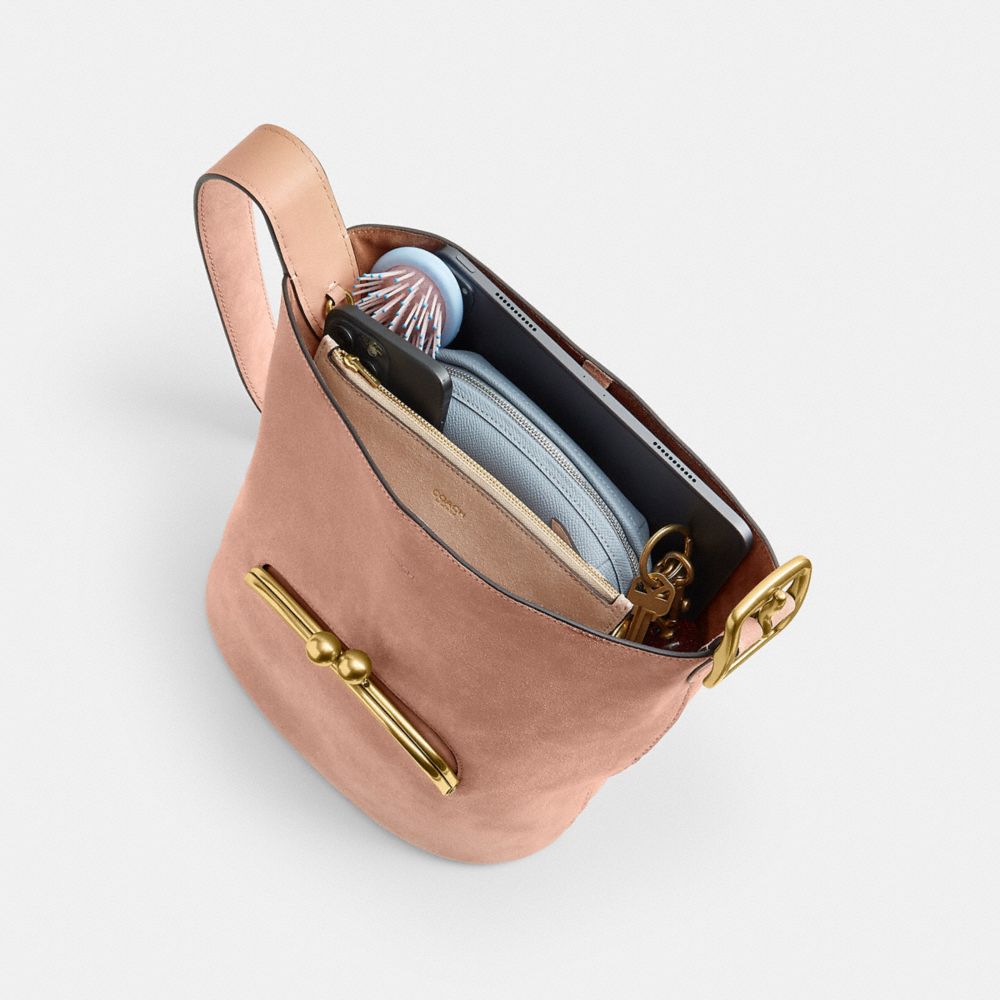 Женские сумки Coach Bleecker Bucket Bag With Kisslock — фото 4