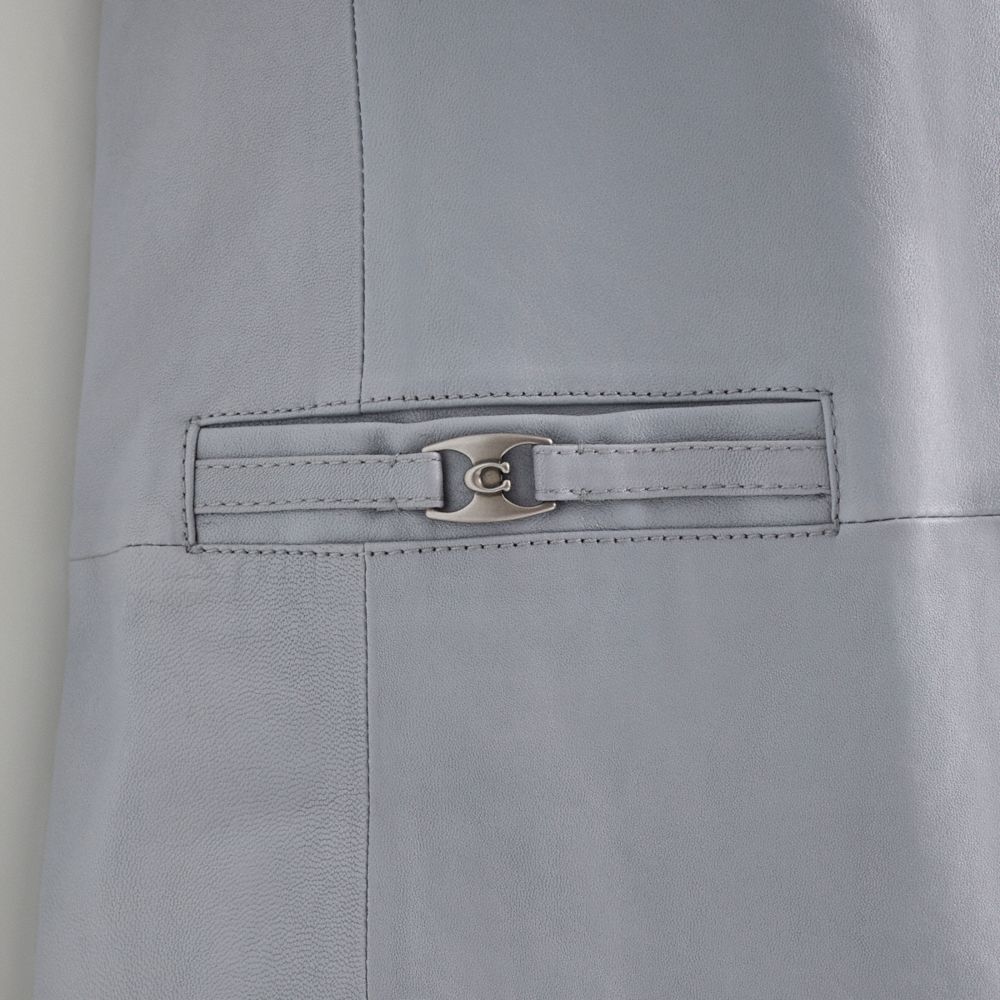 COACH®,Bleu,Scale View