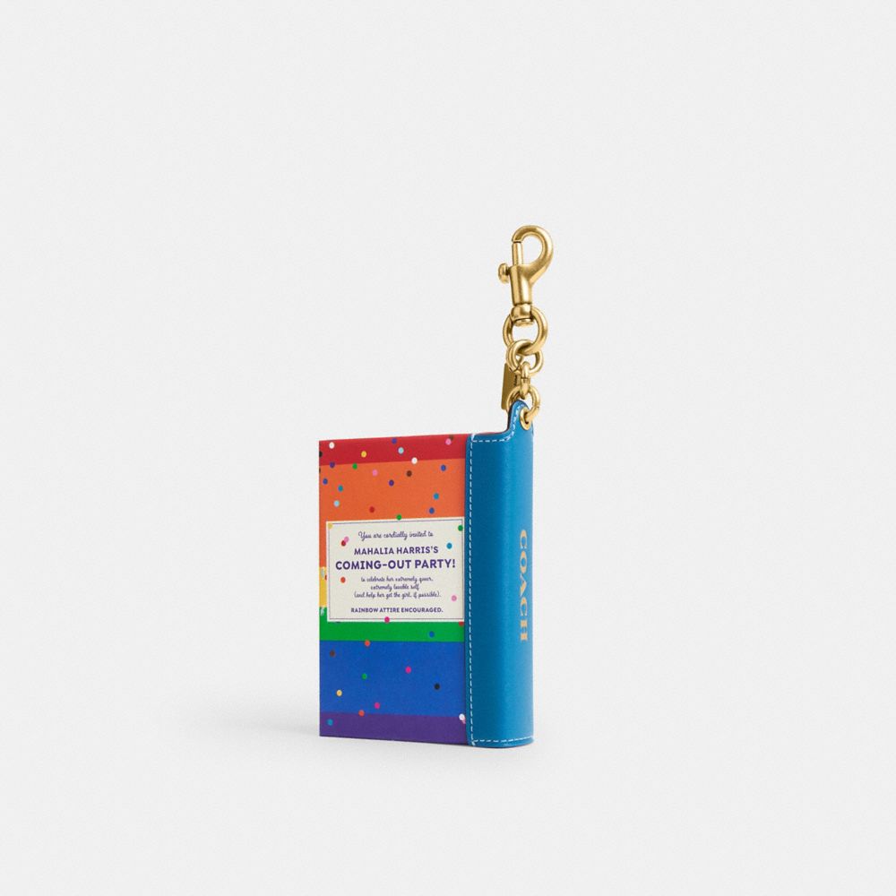 Женские брелоки Coach Friday I'm In Love By Camryn Garrett Book Bag Charm — фото 2