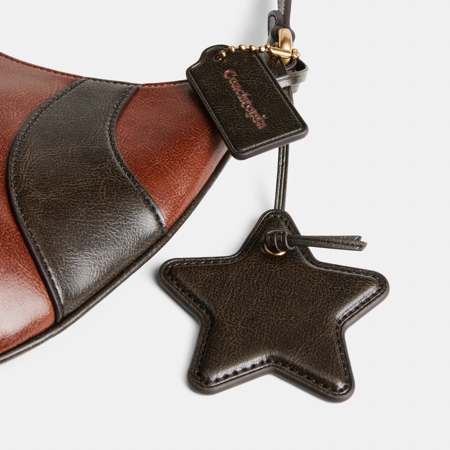 Женская сумка Coach Bowling Flat Hobo Shoulder, цвет: Чёрный — фото 7