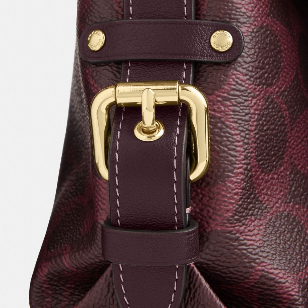Laurel Shoulder Bag 22 With Buckles Signature Canvas