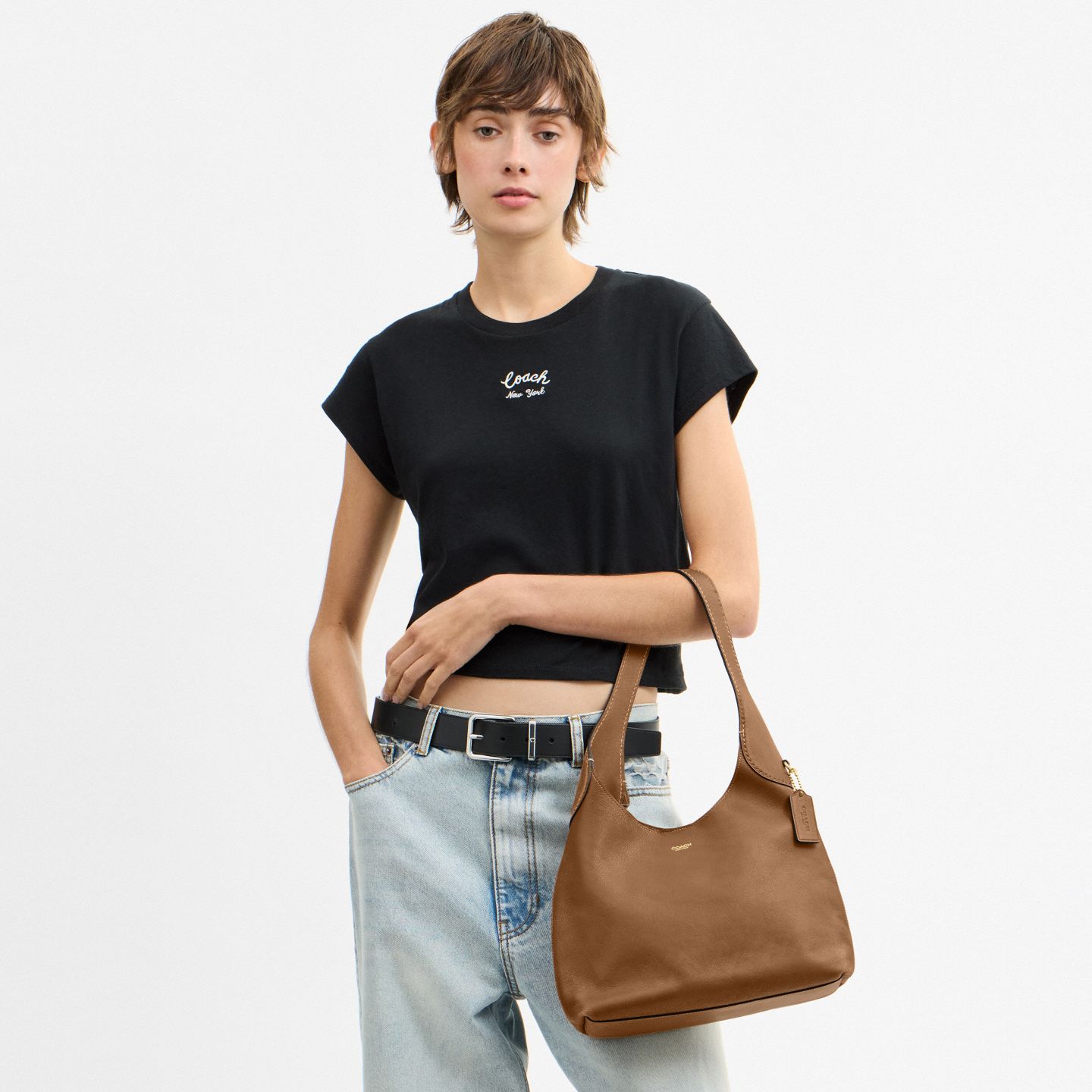 Женская сумка Coach Brooklyn Shoulder Bag 28 In Loved Leather, цвет: Латунный / Медовый коричневый — фото 7