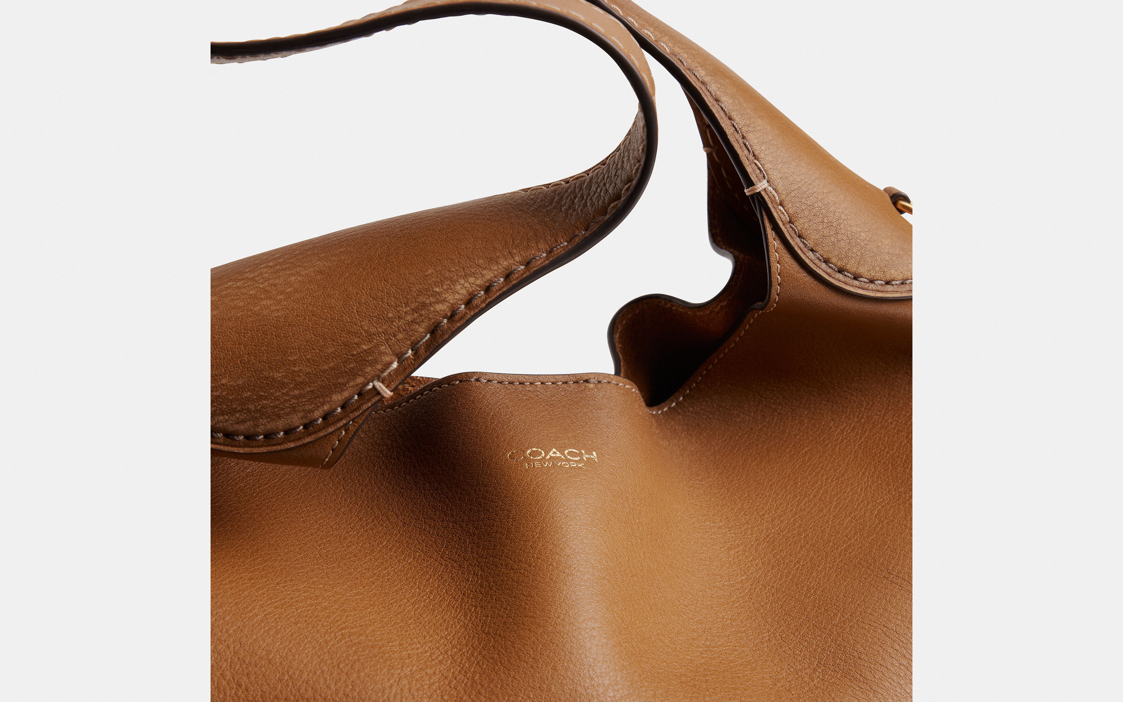 Brooklyn Shoulder Bag 34 In Loved Leather