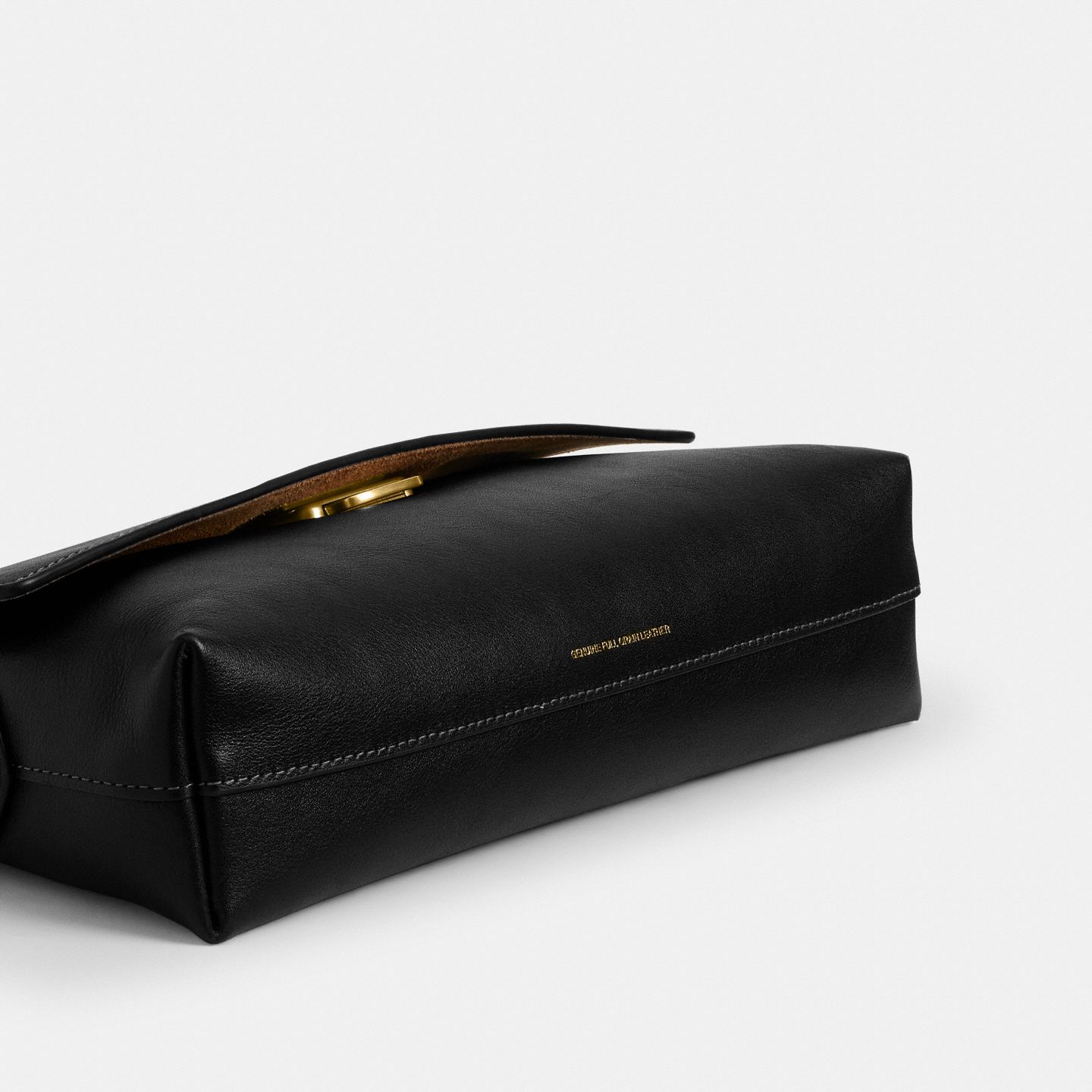 Женская сумка Coach Chelsea Shoulder Bag 26, цвет: Латунный / Чёрный — фото 6