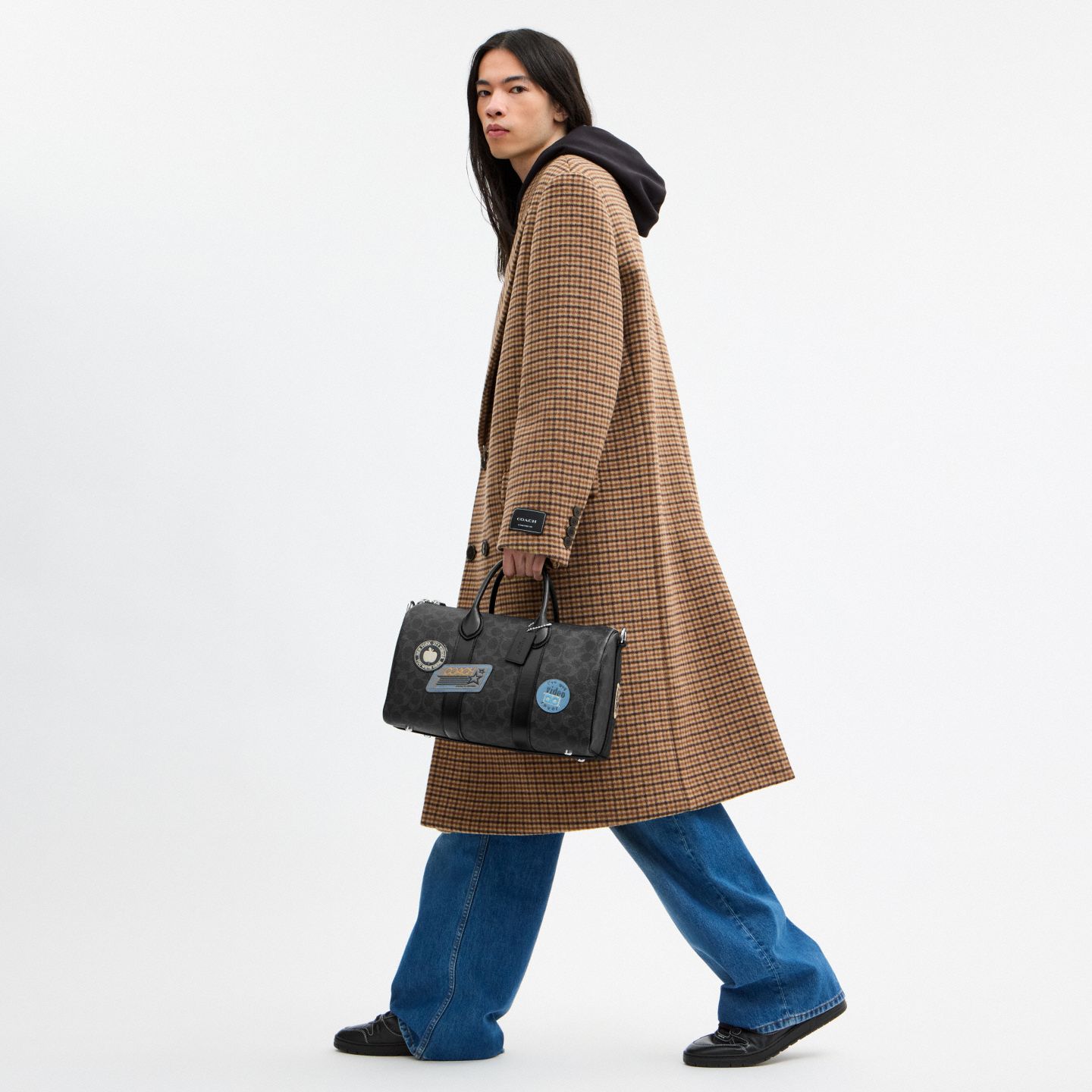 Мужская сумка Coach Compass Bag 35 With Stickers In Signature UpcraftedLeather, цвет: Чёрный — фото 6