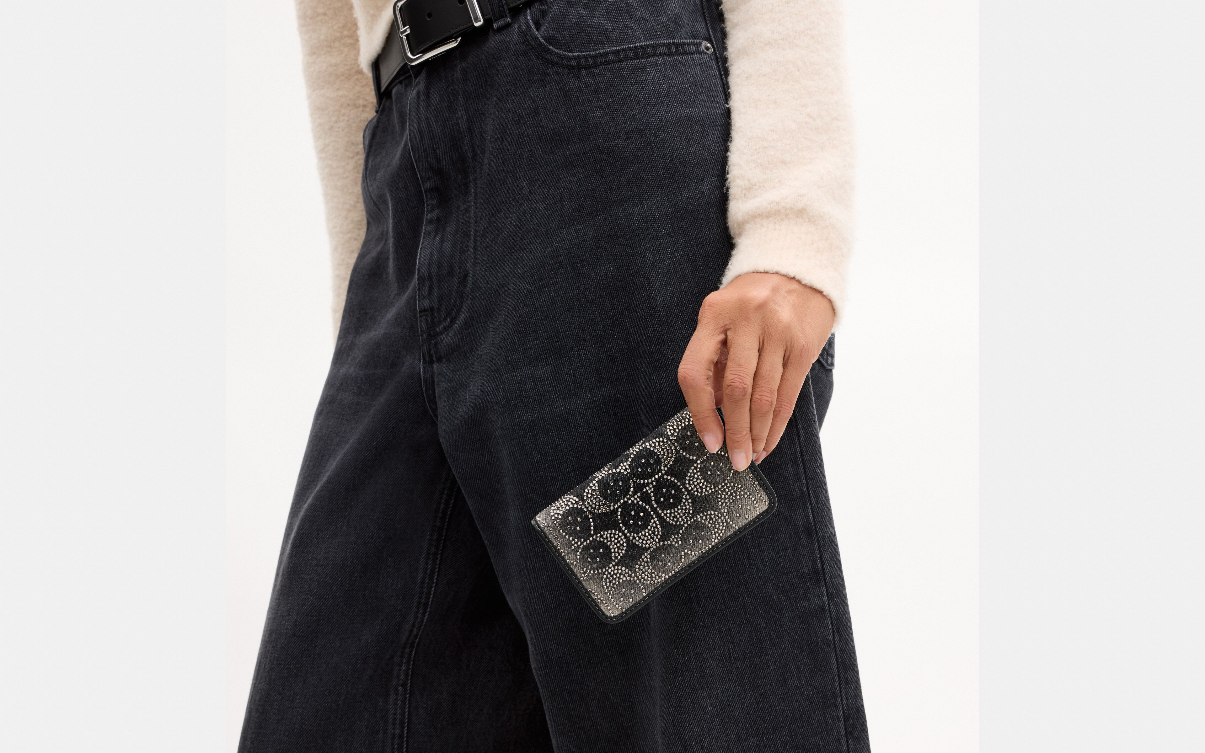 Essential Slim Card Case With Crystal Signature