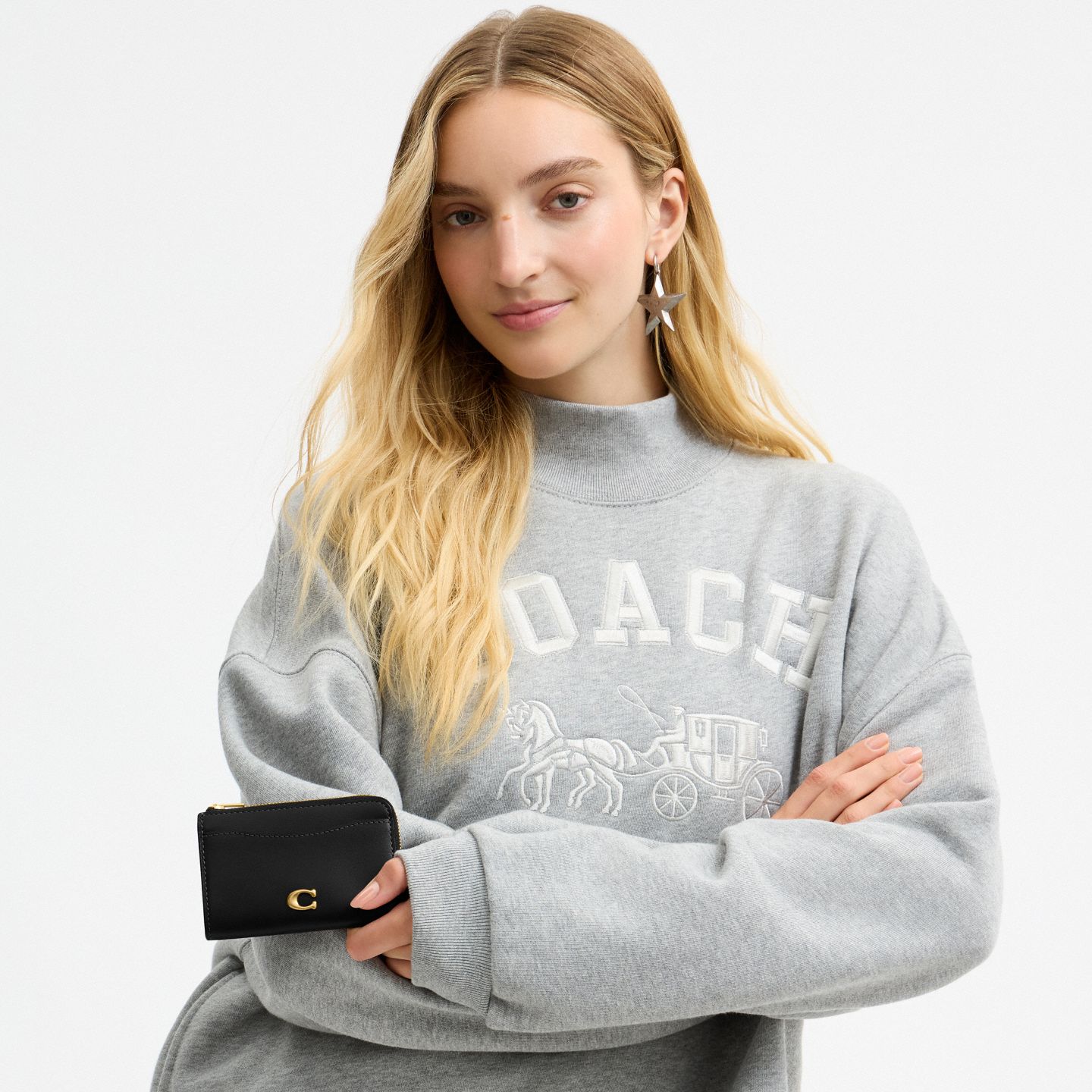 Женский кошелёк Coach Essential Key Zip Card Case, цвет: Латунный / Чёрный — фото 4