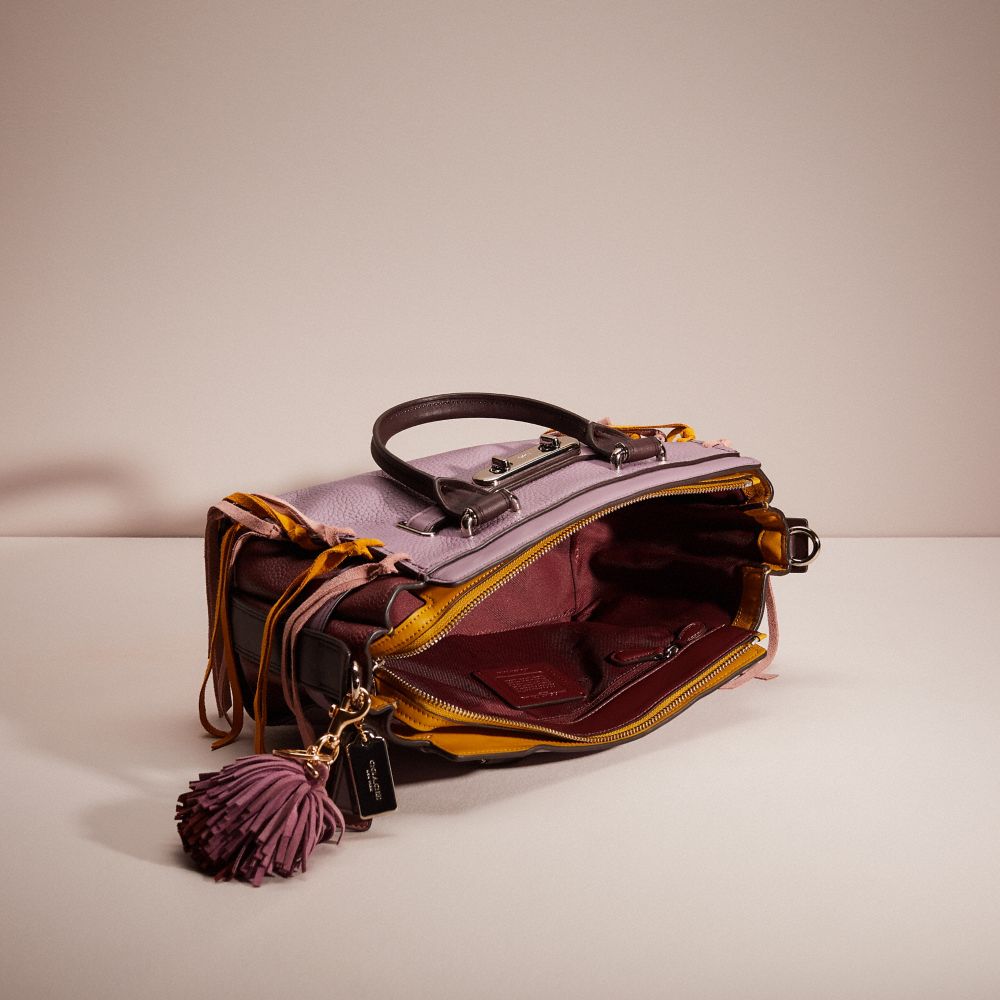 ★ブティックモデルがセールに★COACH SWAGGER SHOULDER BAG COACH® | Upcrafted Coach Swagger Shoulder Bag