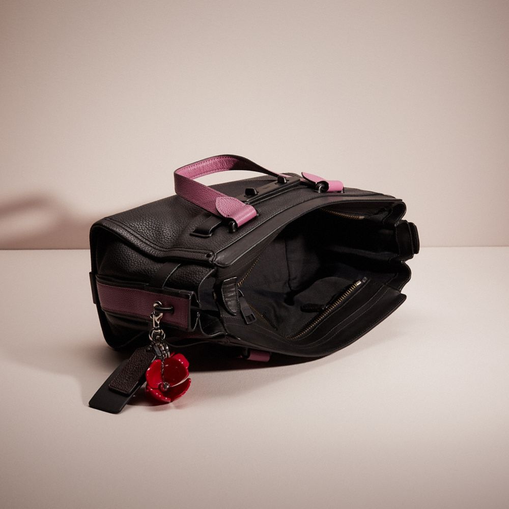 Upcrafted Coach Swagger