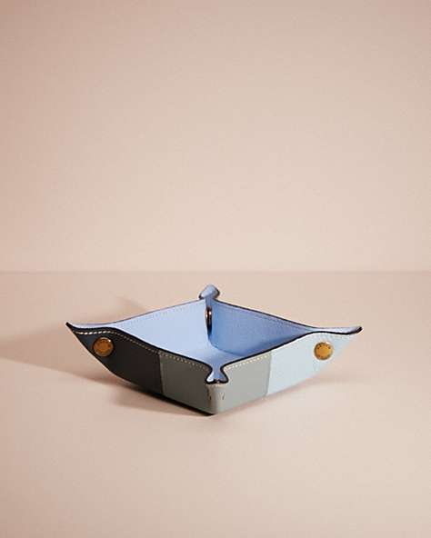 COACH®,REMADE COLORBLOCK SMALL VALET TRAY,Mini,Blue Multi,Front View