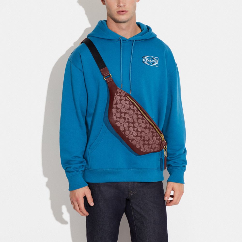 COACH®,Warren Belt Bag In Signature Chambray,Denim,Chambray,Lining Lining Fabric Content,Belt Bag,Logo,Pattern,Stitching,G...,,Detail View
