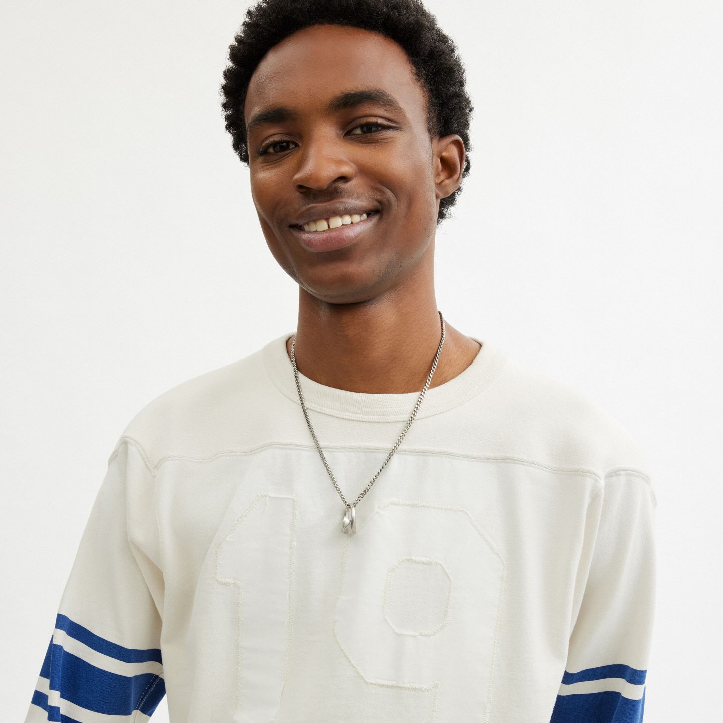 Мужская футболка Coach Striped Varsity Long Sleeve T-Shirt In Organic Cotton, цвет: Белый / Синий — фото 4