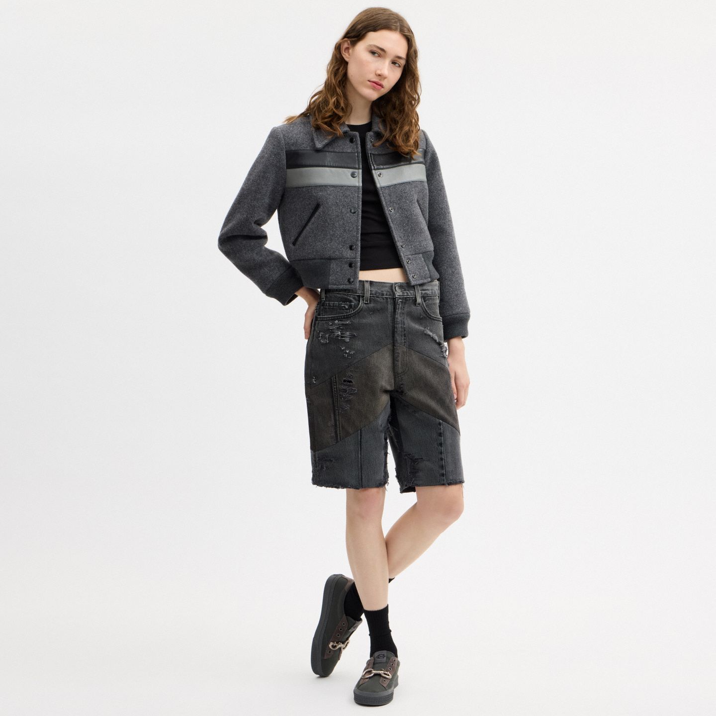 Женские шорты Coach Denim Shorts In Organic Cotton, цвет: Чёрный — фото 2