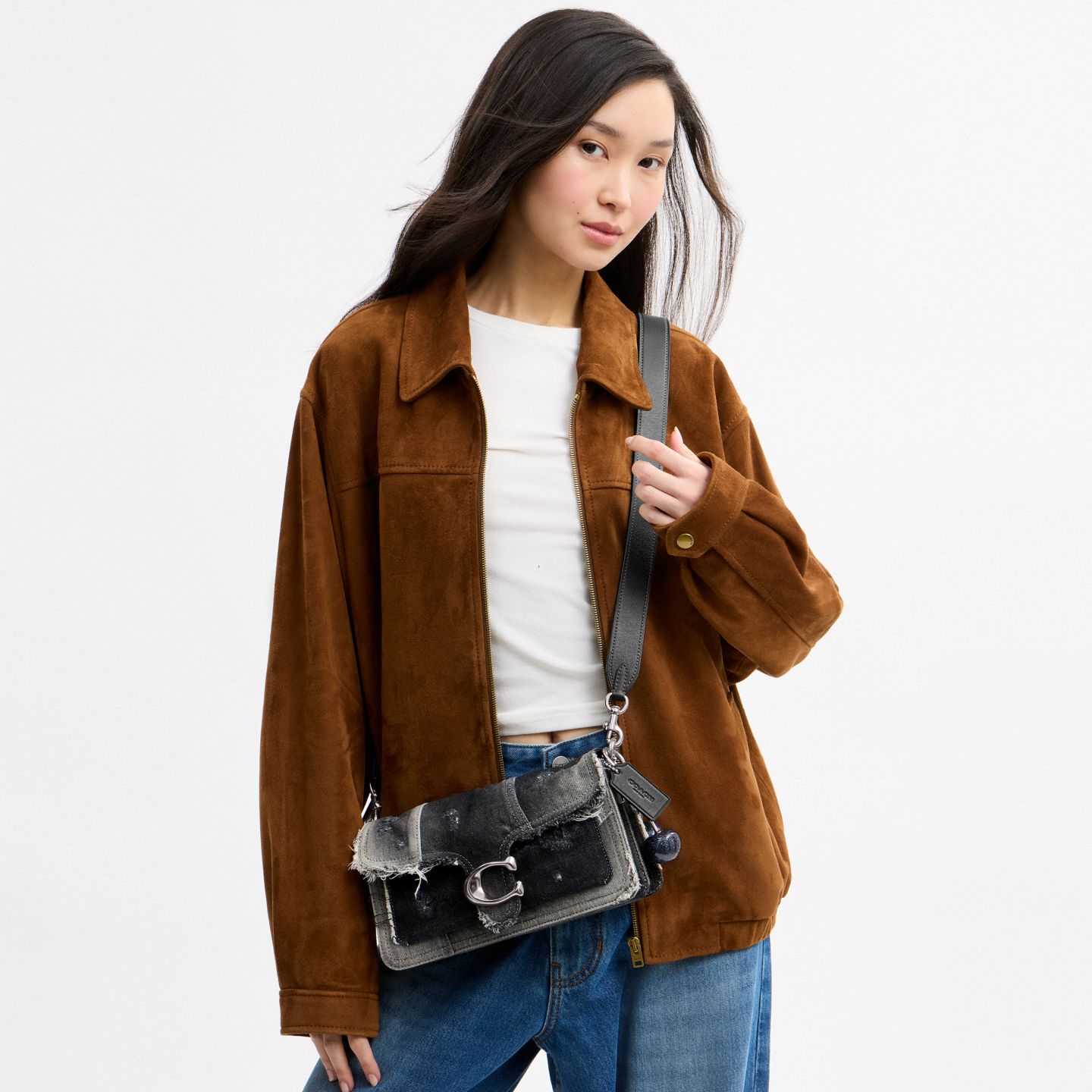 Женская сумка Coach Tabby Shoulder Bag 26, Inspired by Soyeon, цвет: Серебряный / Чёрный — фото 7