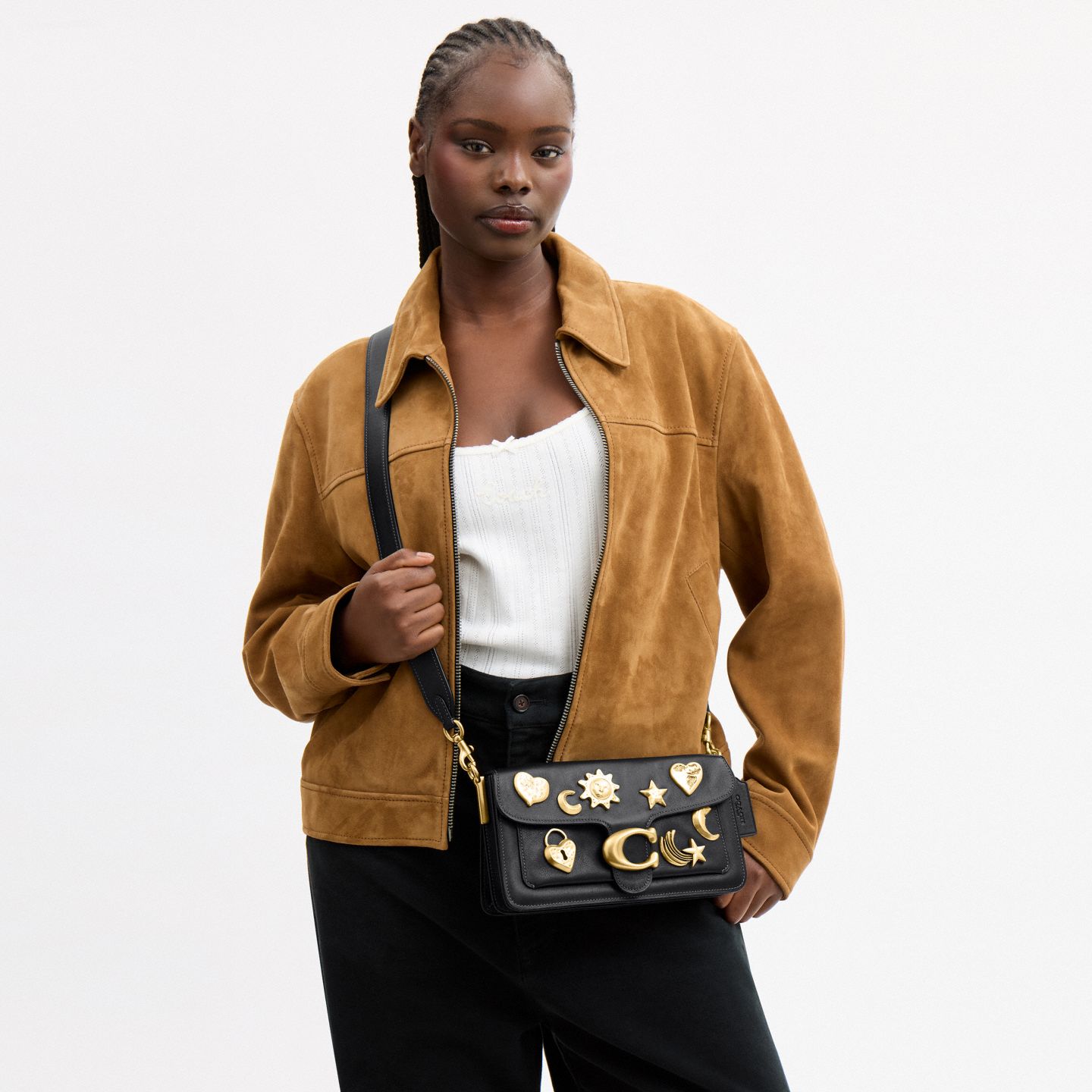 Женская сумка Coach Tabby Shoulder Bag 26, Inspired by Shan Yichun, цвет: Латунный / Чёрный — фото 8