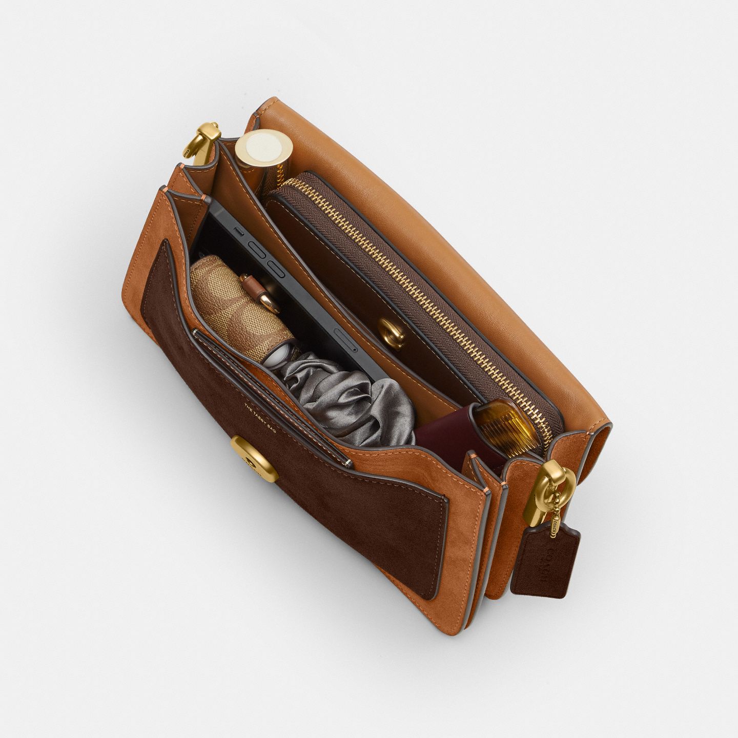 Женская сумка Coach Tabby Shoulder Bag 26, Inspired by Lilas, цвет: Латунный / Карамельный разноцветный — фото 4