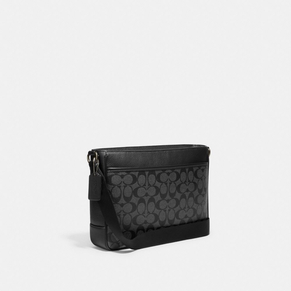 COACH®,PORTÉ-CROISÉ DISTRICT EN TOILE SIGNATURE,pvc,Bronze industriel/Anthracite/Noir,Angle View