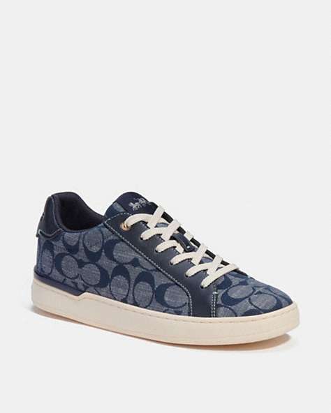 COACH®,CLIP LOW TOP SNEAKER IN SIGNATURE CHAMBRAY,Midnight Navy,Front View