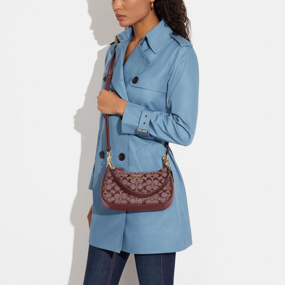 COACH®,Teri Shoulder Bag In Signature Chambray,,Detail View