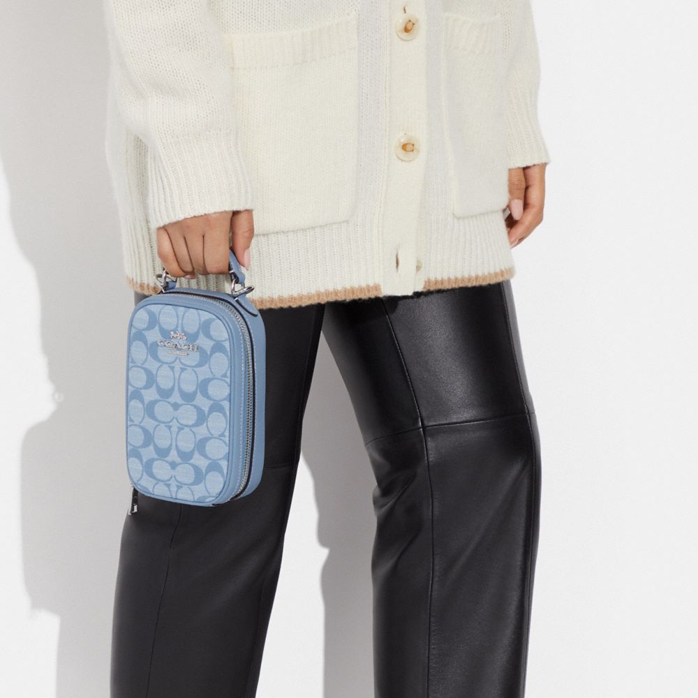 COACH】コーチ シャンブレー レザー シグネチャー エヴァ ロゴ