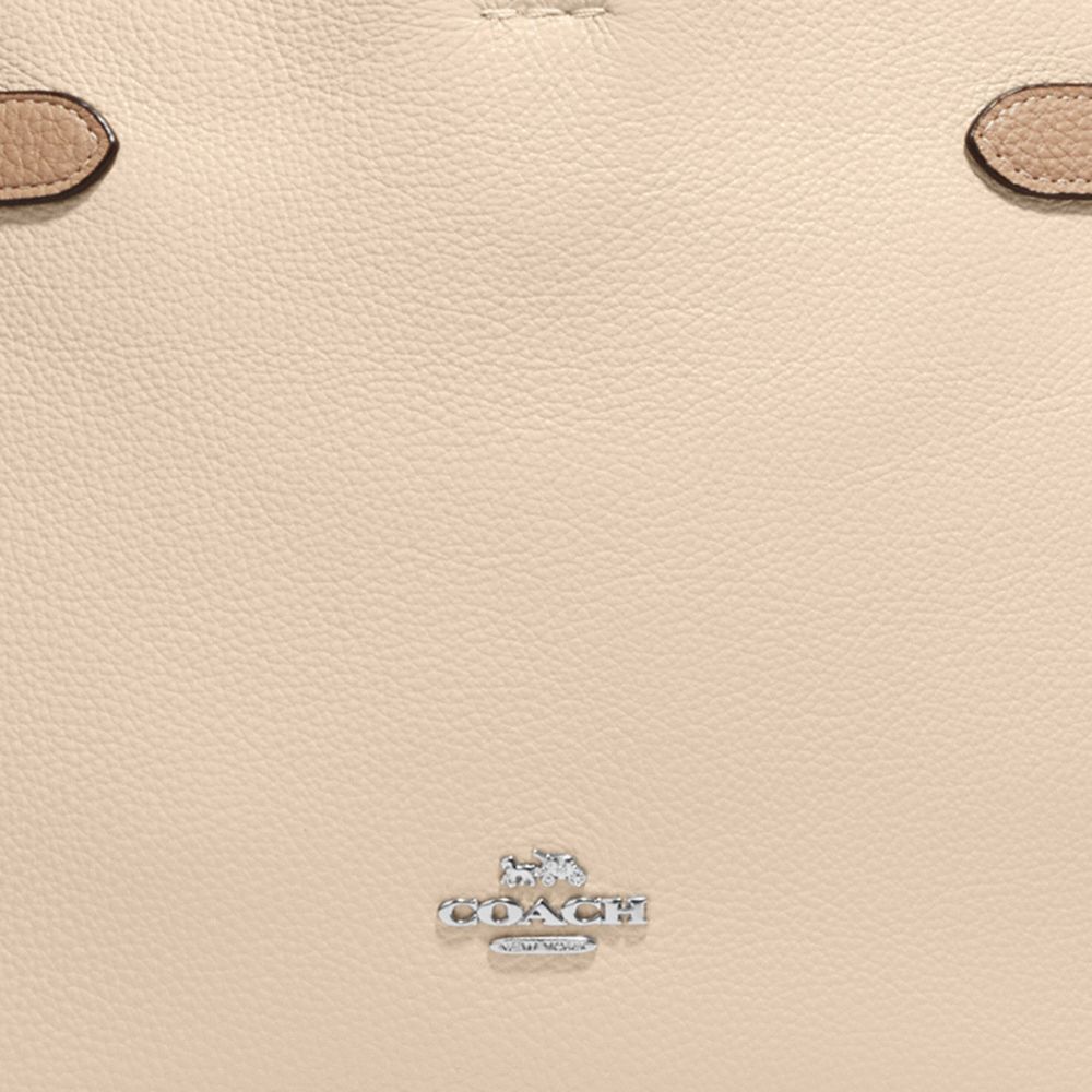 Coach Outlet Hanna Shoulder Bag in Signature Canvas - Brown