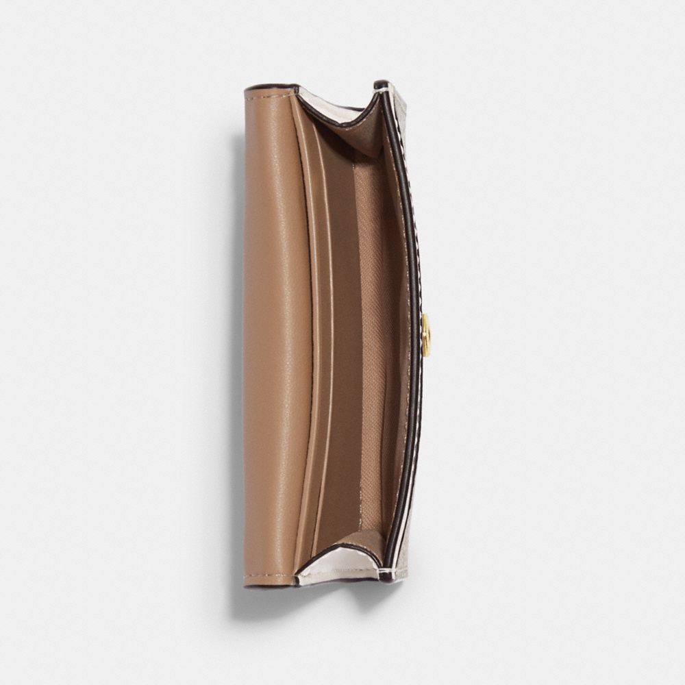 COACH®,フラップ カード ケース・シグネチャー キャンバス,カードケース&パスケース,ﾗｲﾄ ｶｰｷ/ﾁｮｰｸ