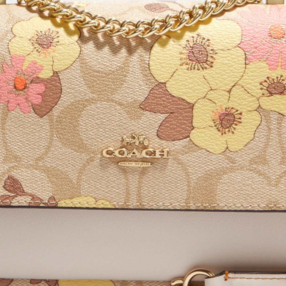 NWT Coach Mini Wallet On A Chain In Signature Canvas With Floral