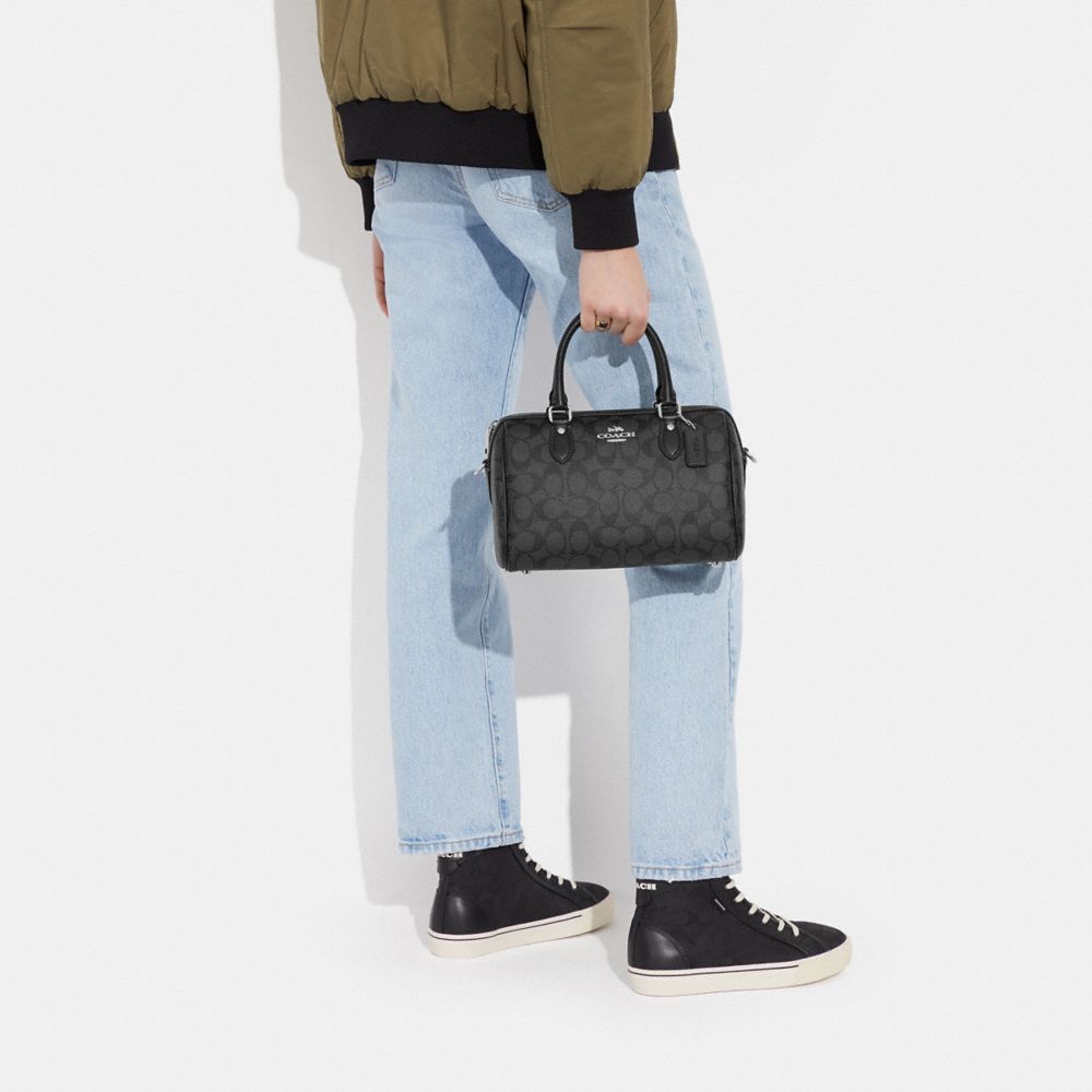 COACH®,SATCHEL ROWAN EN TOILE SIGNATURE,Toile exclusive,Argent/Graphite/Noir,Detail View