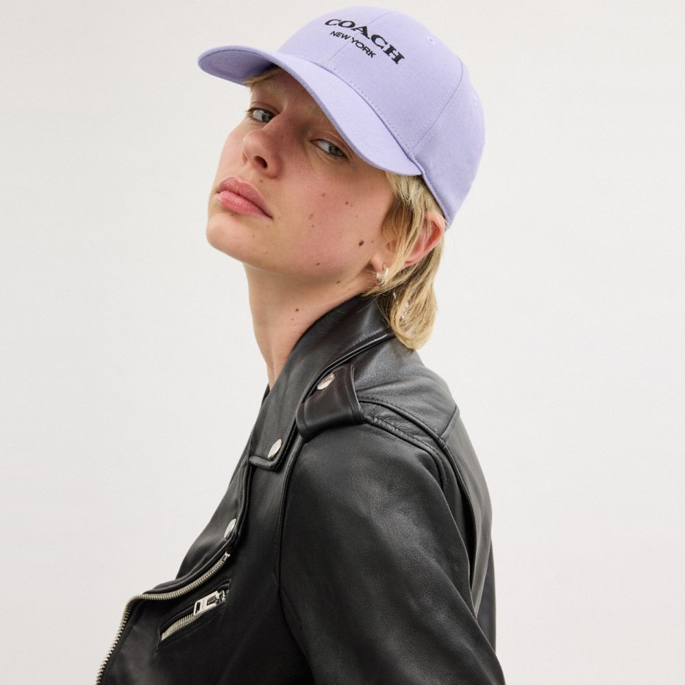 COACH®,CASQUETTE DE BASEBALL BRODÉE,Coton,Violet pâle,Angle View