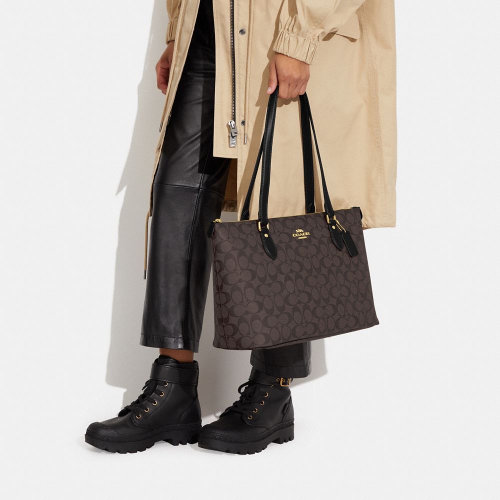 COACH®,Gallery Tote Bag In Signature Canvas,Canvas,Leather,Tote,PVC,Logo,Gold Metal,Work,,Detail View