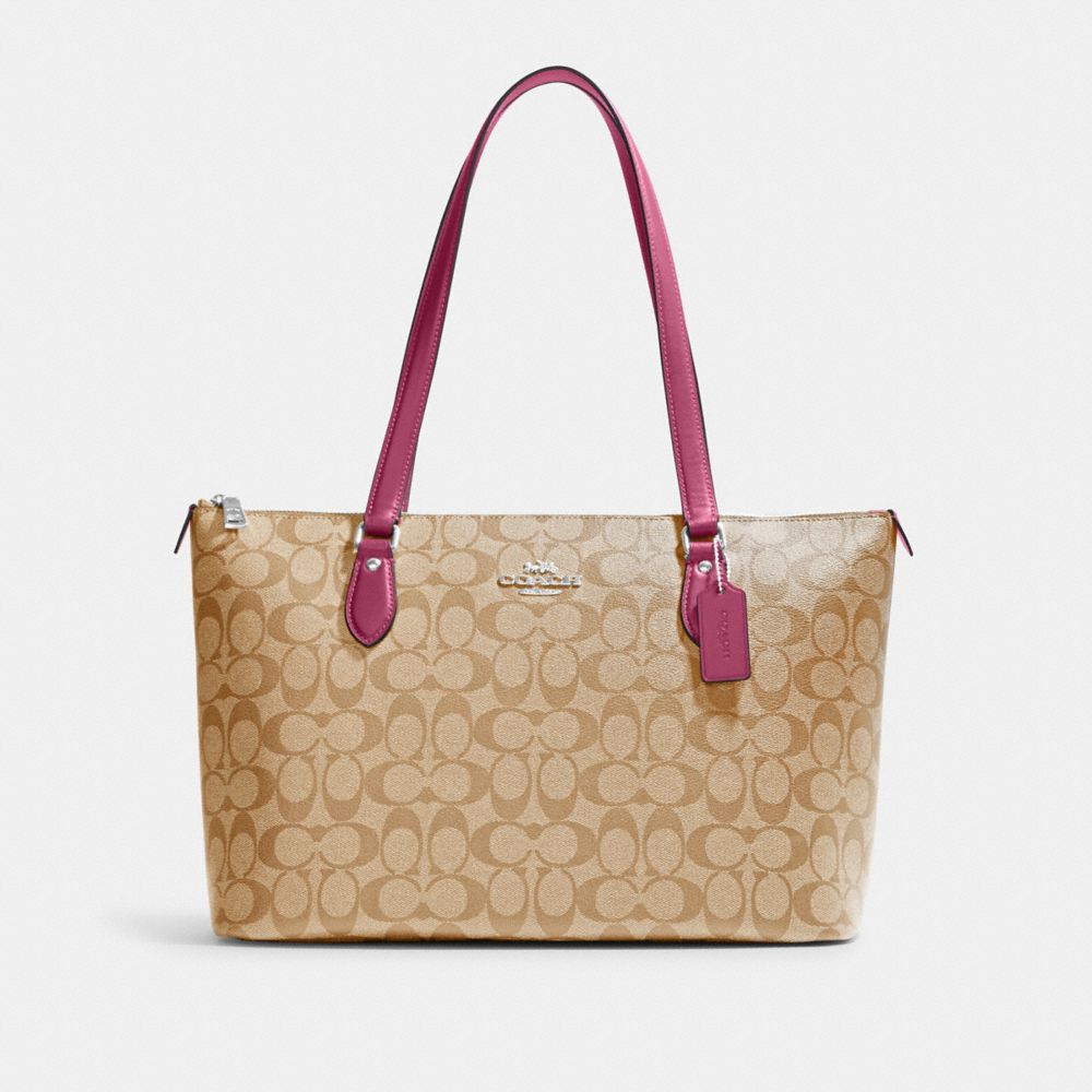 Shop Coach Gallery Tote In Signature Canvas (CH504 IME74, CH504 IMDQC,  CH504 IMAA8) by ハギワラの森