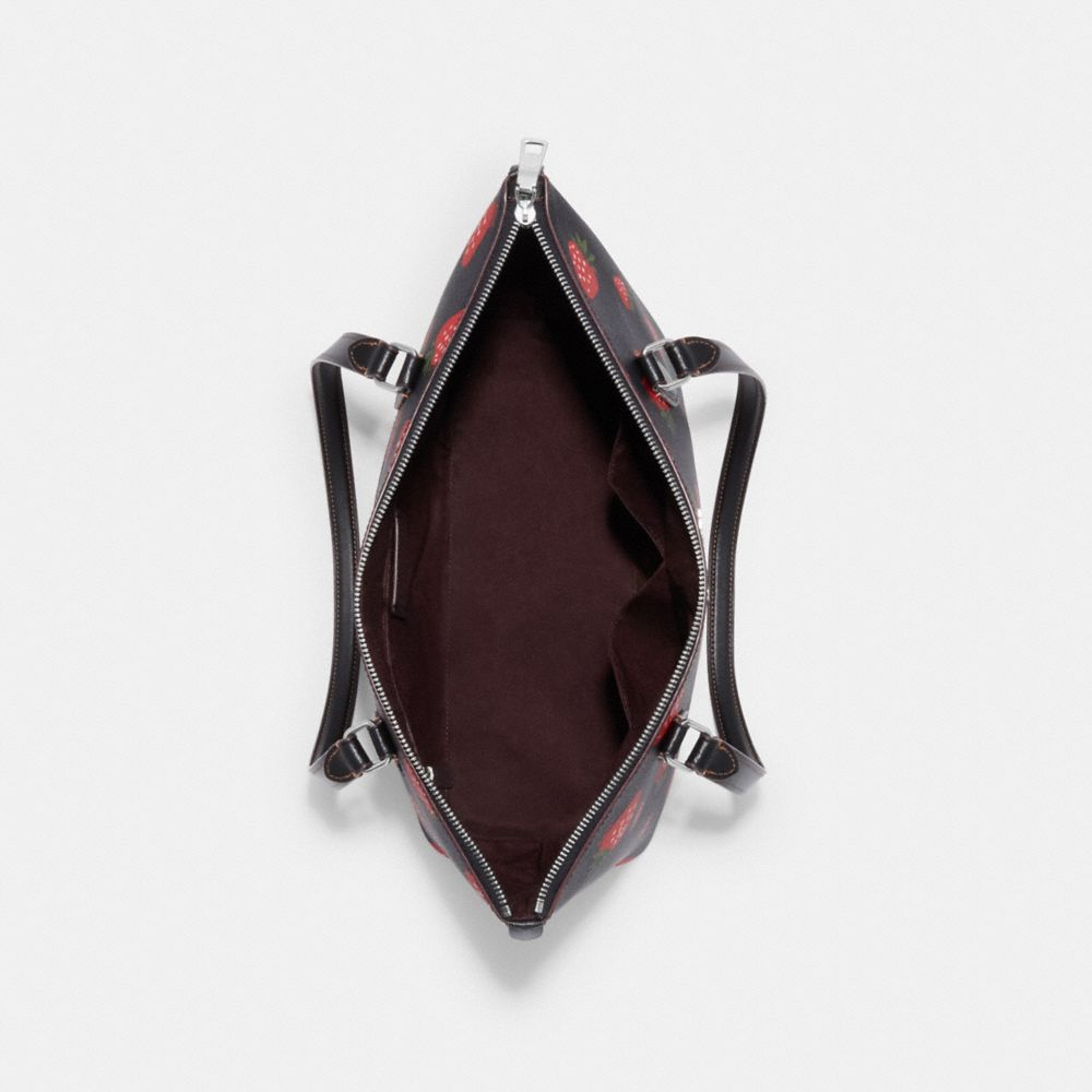 Gallery Tote Bag With Wild Strawberry Print