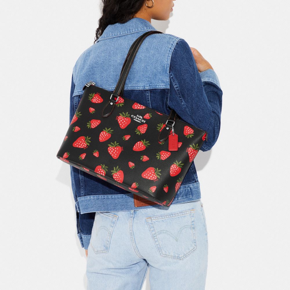 Gallery Tote Bag With Wild Strawberry Print