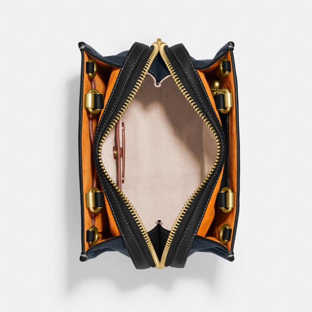 COACH®,ローグ 20・カラーブロック リジェネラティブ レザー,ﾌﾞﾗｽ/ﾀﾞｰｸ ﾃﾞﾆﾑ ﾏﾙﾁ