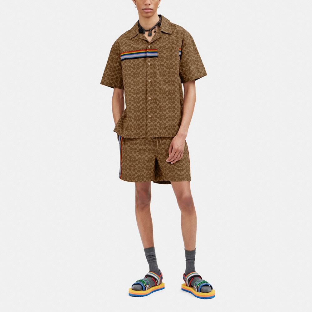 公式】COACH – コーチ | レインボー シグネチャー ショーツ