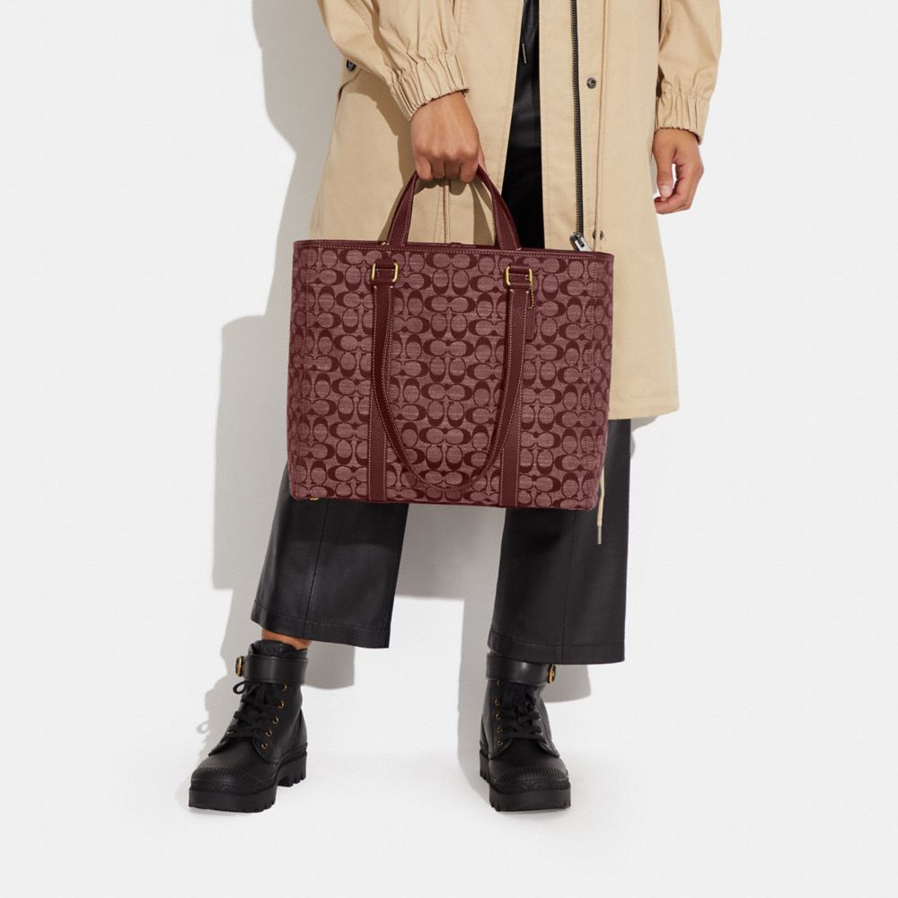 Hudson Double Handle Tote Bag In Signature Chambray