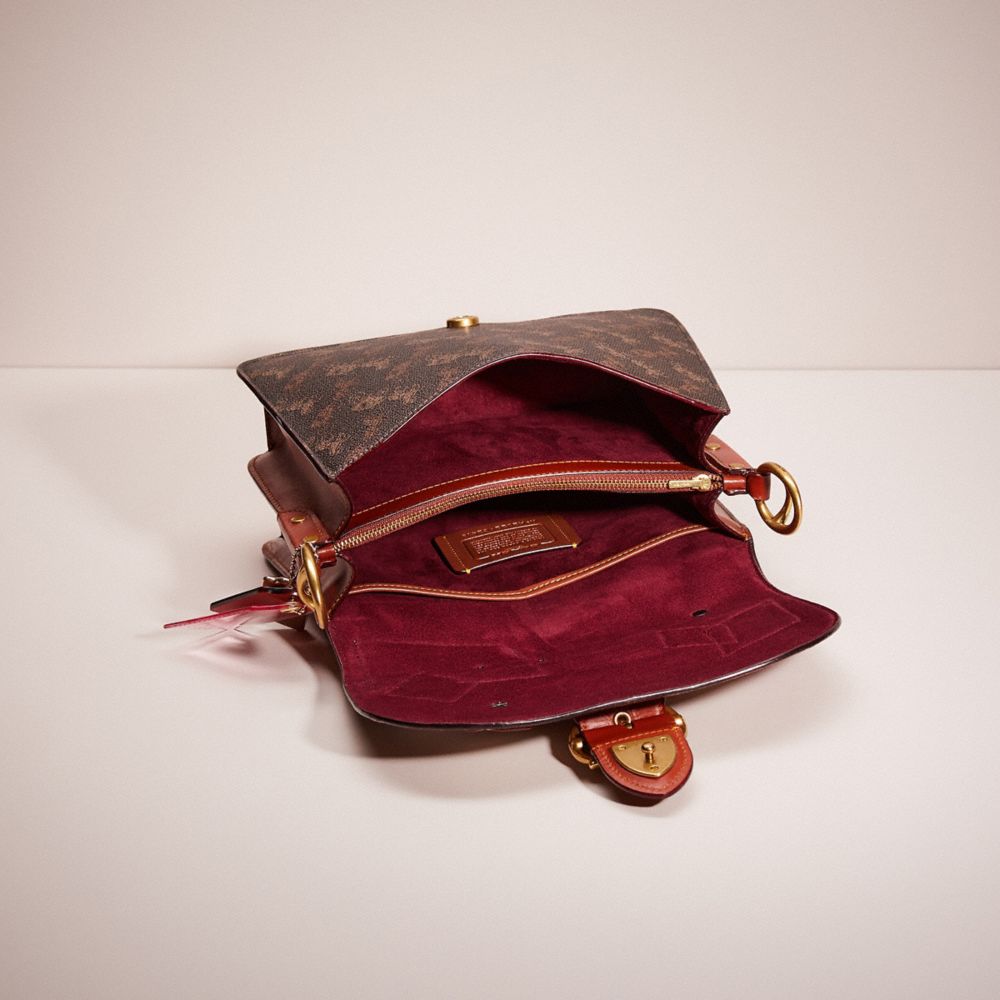 Upcrafted Beat Shoulder Bag In Signature Canvas With Horse And Carriage Print